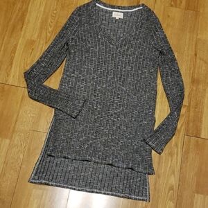 Deletta space dye ribbed vee neck tunic top sz S